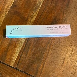 New NIB Skylar Boardwalk Delight Eau de Parfum Rollerball